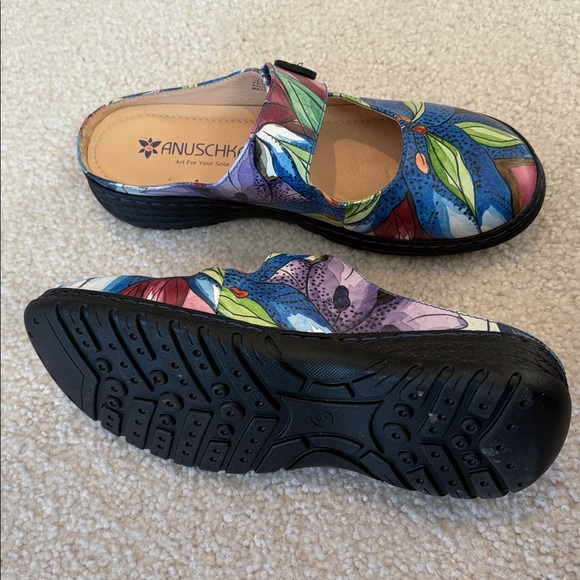 Anuschka Vibrant Floral Mules - Picture 3 of 6